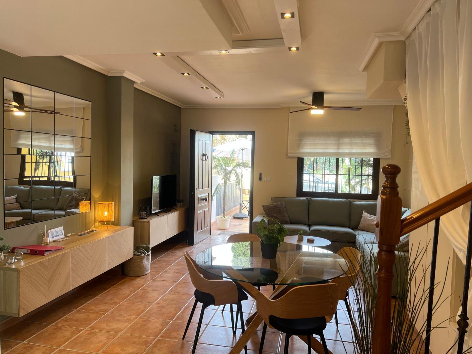 Casa Rodasa - 2 Bedrooms, Roof Terrace, Airco, Front-Terrace, Back-Patio, Communal Pool, Etc Екстер'єр фото